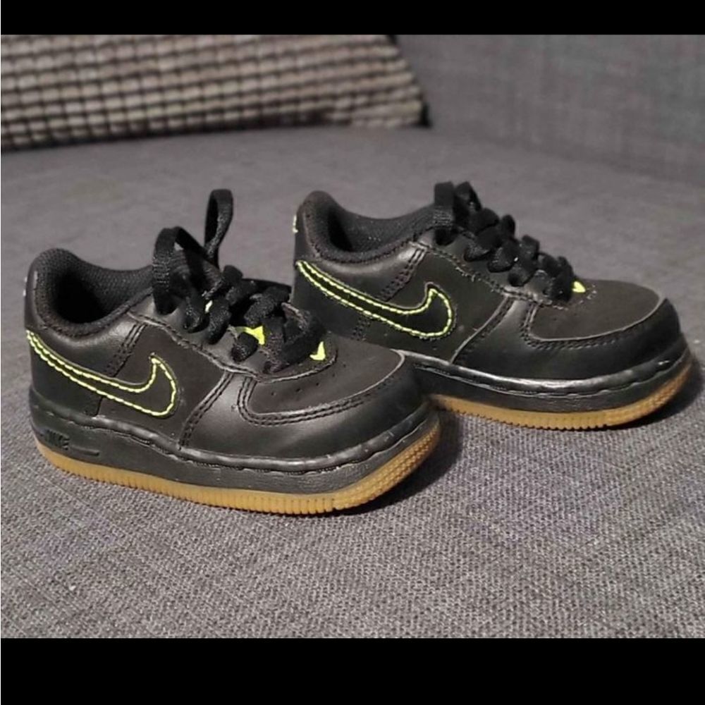 Nike TD Toddler Air Force Black Leather Lime Stitch Gum Soles Shoes Size 5 5c